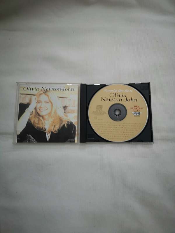 Olivia Newton John CD - Simply the Best: Her Greatest Hits- Vintage