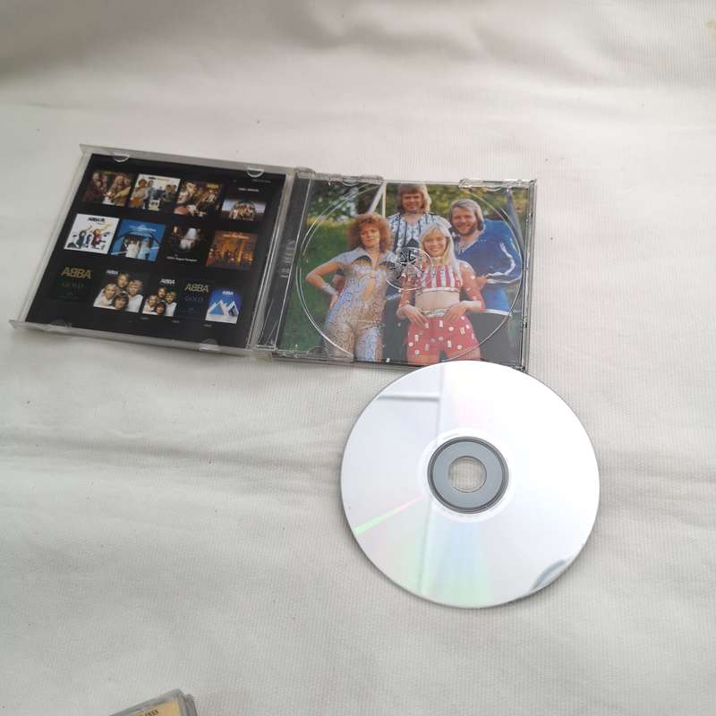 18 Hits by ABBA