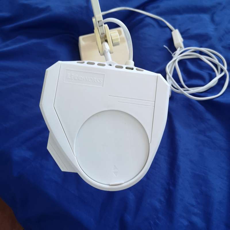 LIGHTWORKS Desktop Magnifier/ Desklamp- Ideal for Hobby or Nail Salon use- Vintage