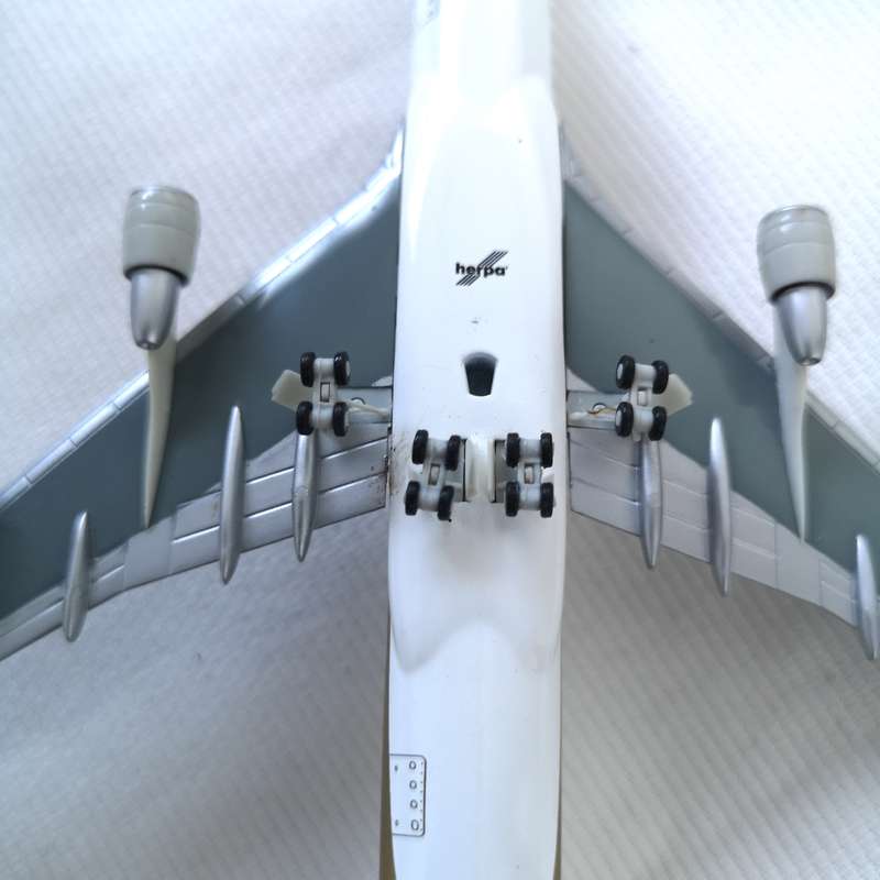 Singapore Airlines Megatop B 747 400- HERPA 1:400 Metal Model- Vintage