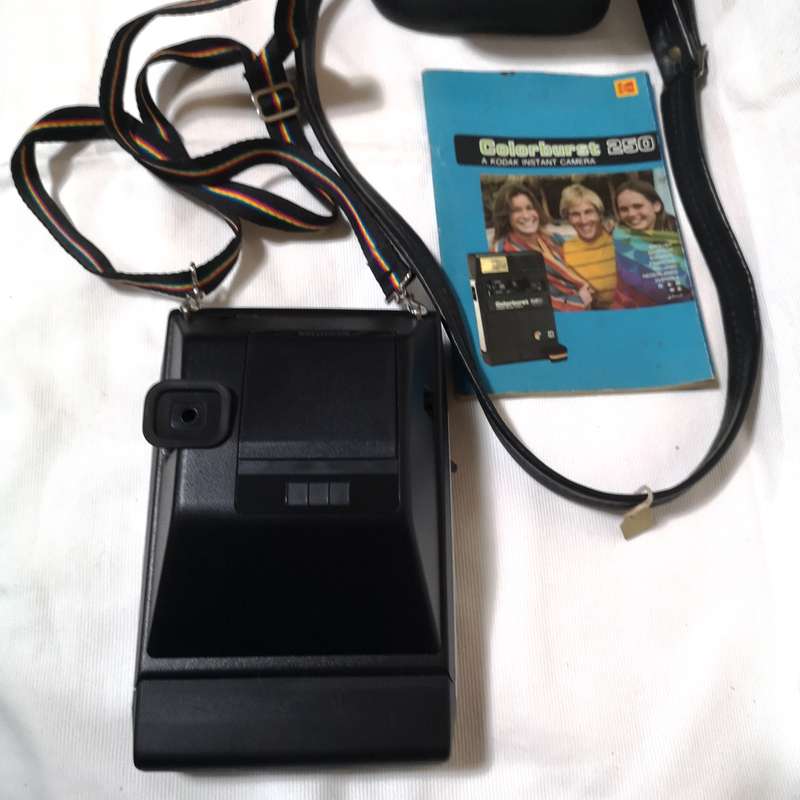 Kodak colorburst 250 camera with Kodak bag and Original Manual- Vintage barely used