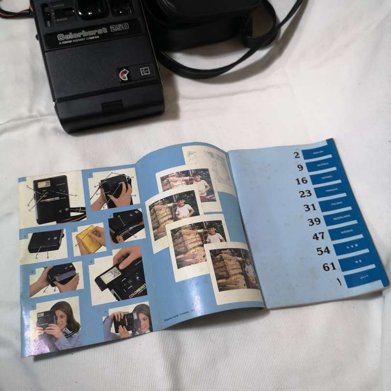 Kodak colorburst 250 camera with Kodak bag and Original Manual- Vintage barely used