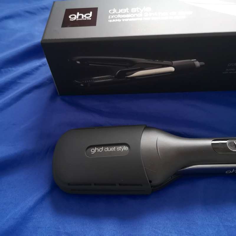 GHD DUET STYLE HOT AIR STYLER IN BLACK- With Silicon cover. Warranty