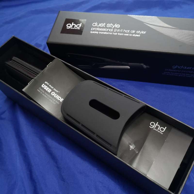 GHD DUET STYLE HOT AIR STYLER IN BLACK- With Silicon cover. Warranty