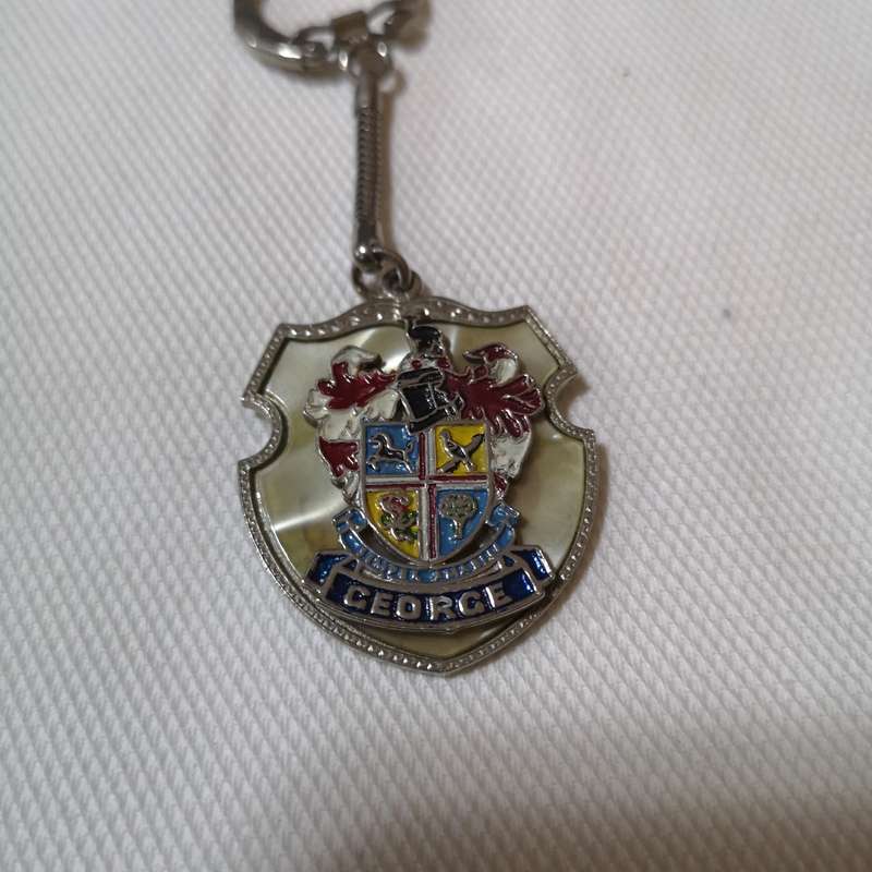 GEORGE Keyholder- Ornate with mother of pearl