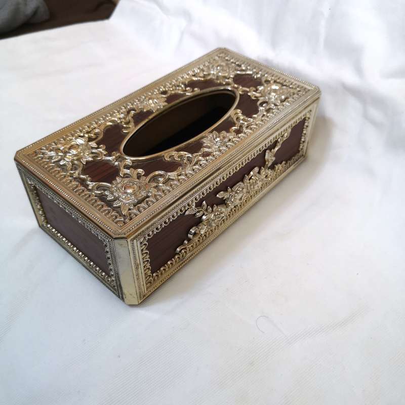 70s Kleenex Cover Box Woodgrain & Goldtone Finish- Made in Taiwan