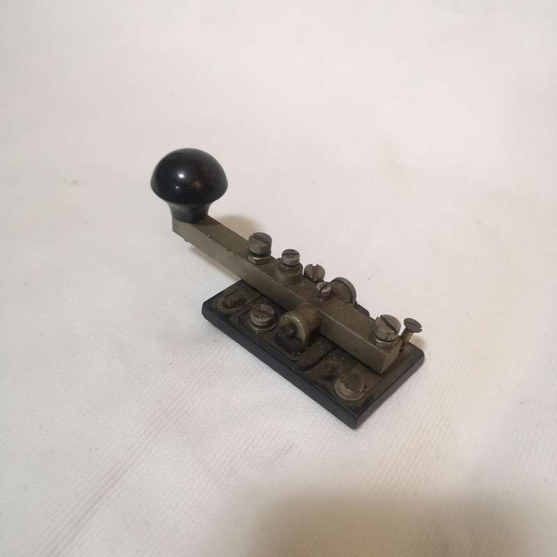 WW2 British Army morse code key/tapper.