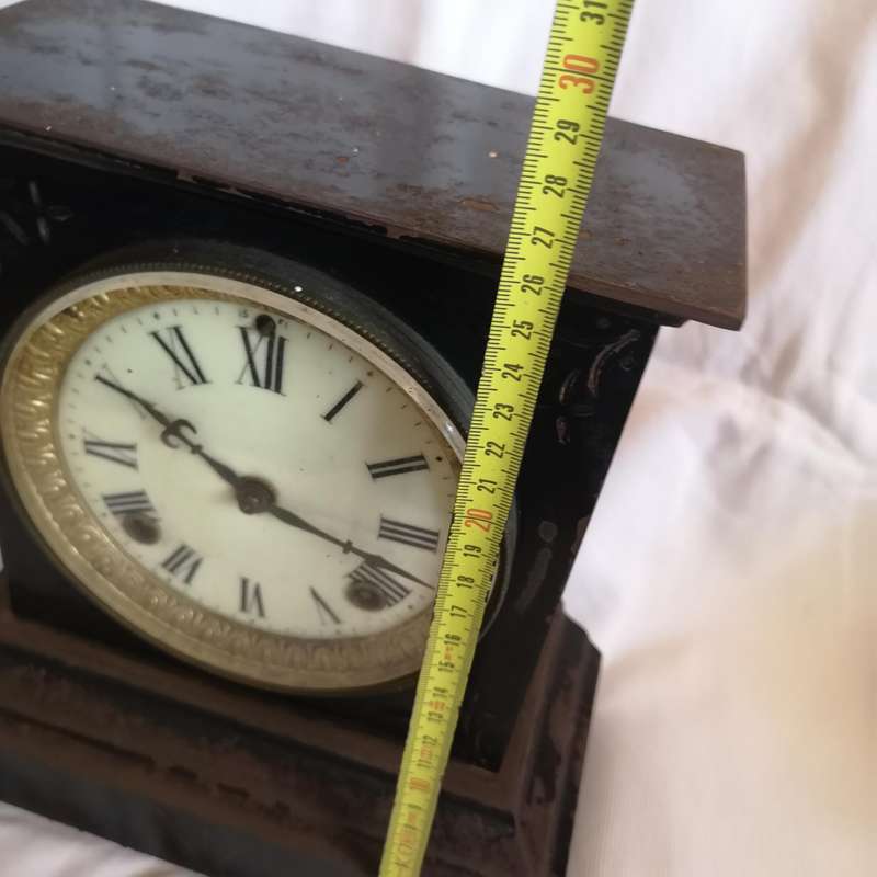 Antique Ansonia Cast Iron Chiming Mantle Clock in Working Order. New York USA