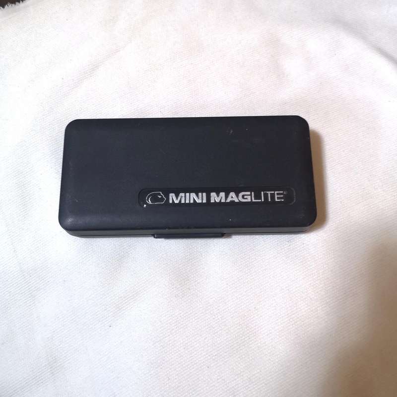 Mini Maglite Black Mini Mag 6" Flashlight with Case