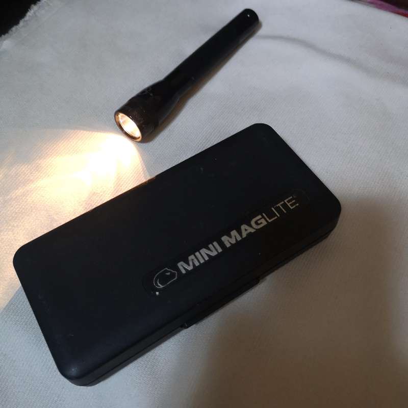 Mini Maglite Black Mini Mag 6" Flashlight with Case