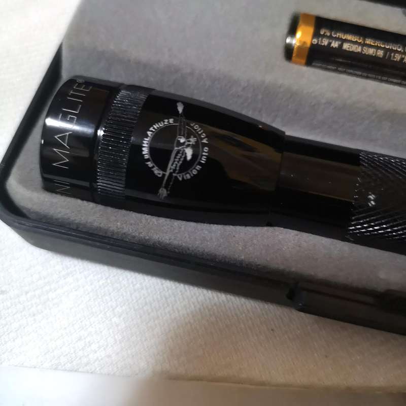 Mini Maglite Black Mini Mag 6" Flashlight with Case
