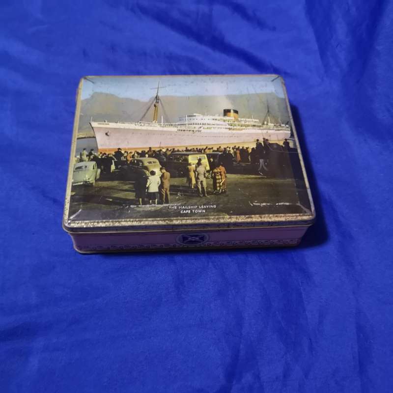 Vintage tin depicting the Mailship leaving Capetown- Edward Sharp