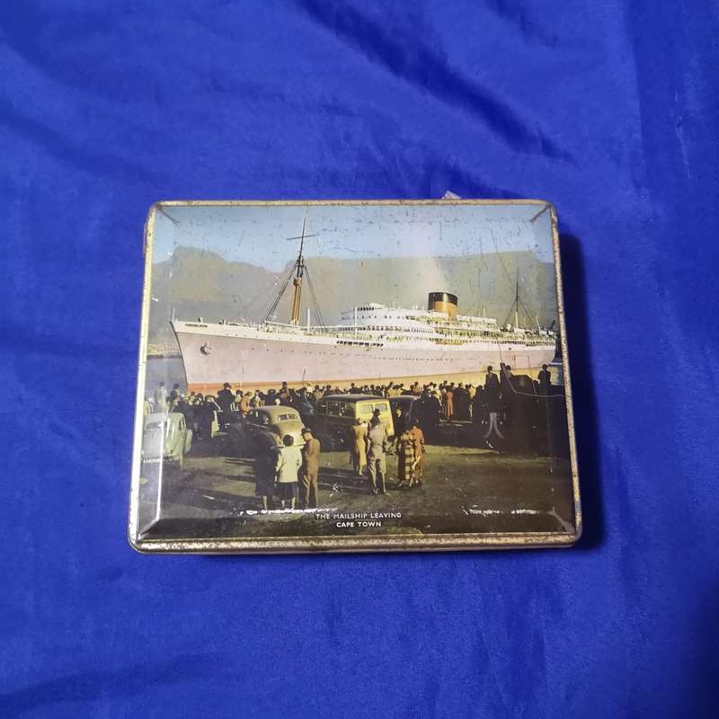 Vintage tin depicting the Mailship leaving Capetown- Edward Sharp