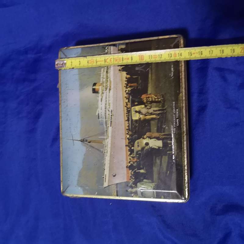 Vintage tin depicting the Mailship leaving Capetown- Edward Sharp