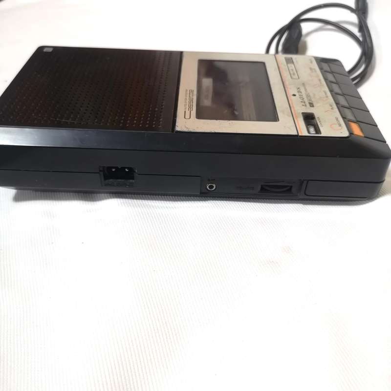 Vintage Lloyds V281D Cassette Player/ Recorder