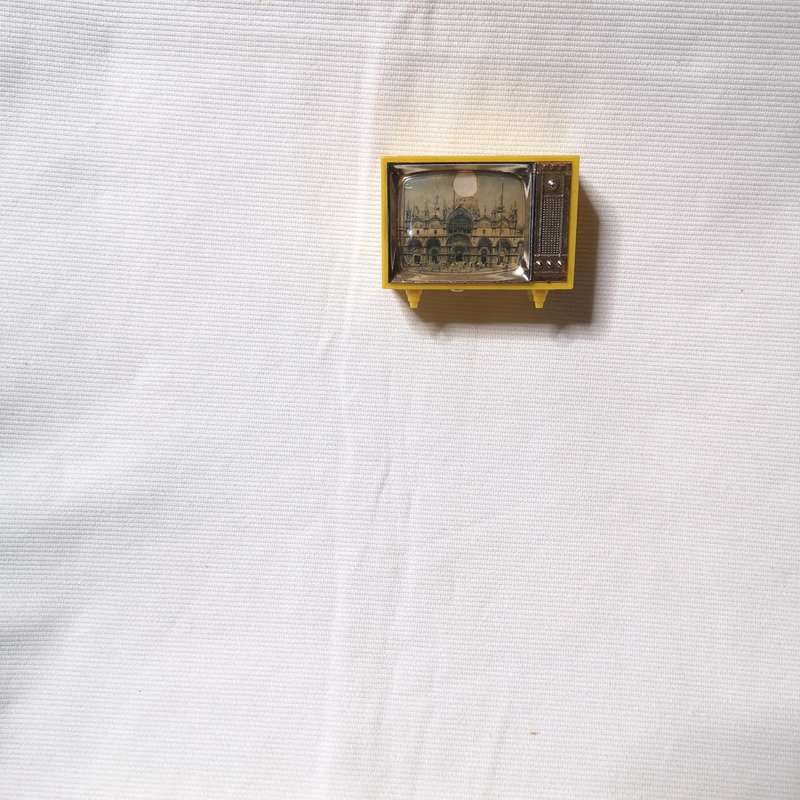 1960/70's Italian Plastiskop Yellow Mini TV Collectors Vintage Souvenir