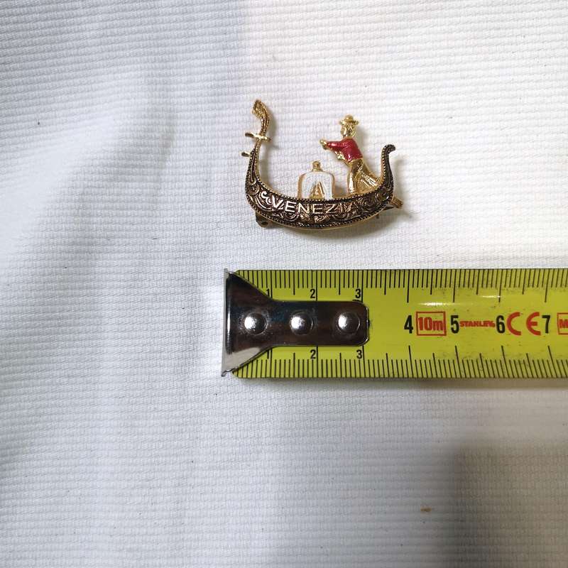 Venetian gondola brooch