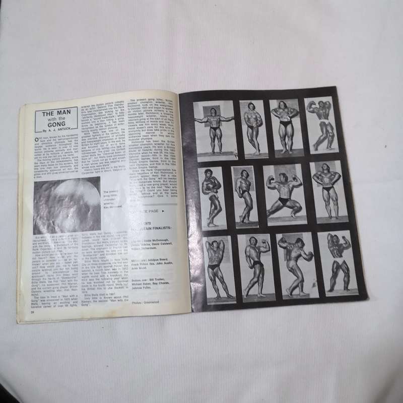 Sept 1972 HEALTH and STRENGTH bodybuilding muscle magazine NABBA GIRLS 9-72 (UK)