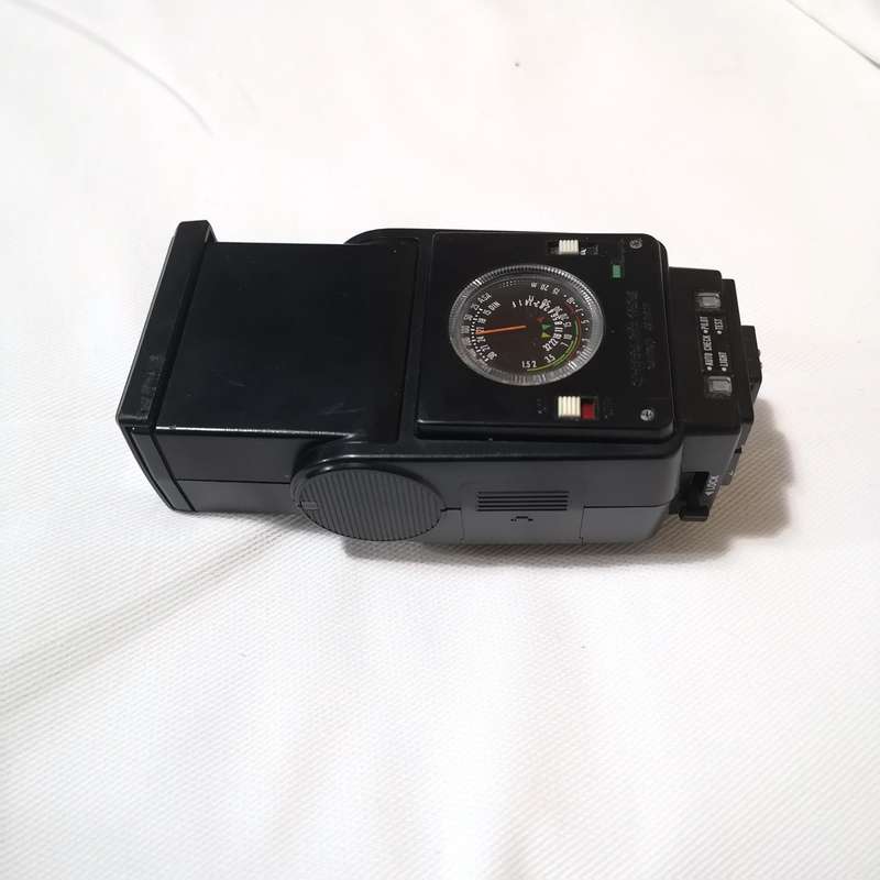 Canon 199A Speedlite Auto TTL Flash- Vintage- Japan