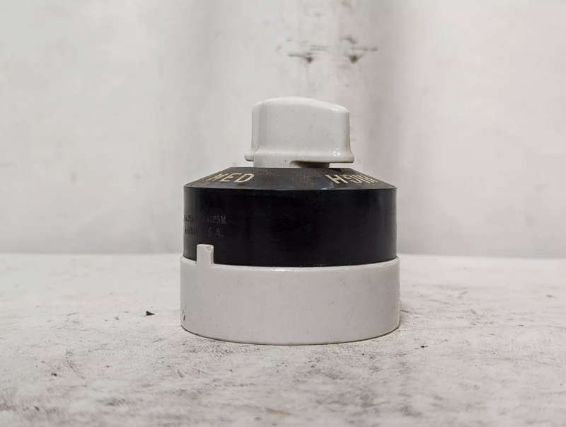 Vintage ceramic OFF-HIGH-MED-LOW switch, black and white. Made in England