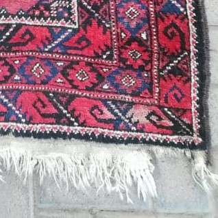Persian carpet 1700mm x 1100