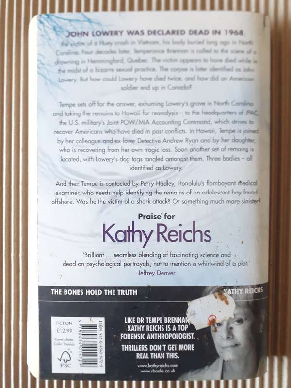 Mortal Remains ~ Kathy Reichs