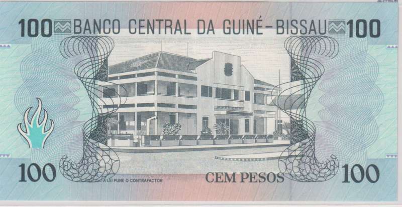 GUINEA BISSAU  100 PESOS 1990 P11 UNC with country information sticker
