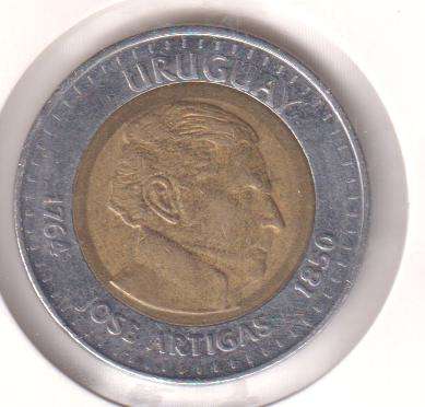URUGUAY 10 PESOS 2000 IN COIN FLIP