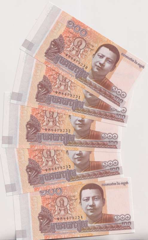 5 X CAMBODIA 100 RIELS 2014 P65 UNC Serial numbers in sequence