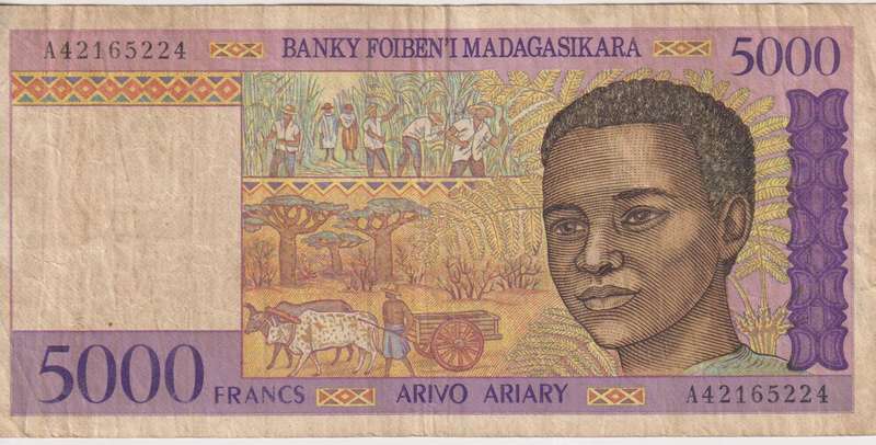 MADAGASCAR 5000 FRANCS 1996-2004 P78b  VF