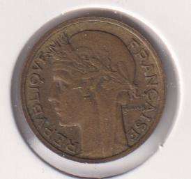 FRANCE 50 CENTIMES  1933  IN COIN FLIP