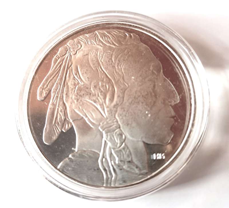 1 OZ  SILVER COIN - 1 oz Silver Round  American Buffalo (IN CAPSULE)