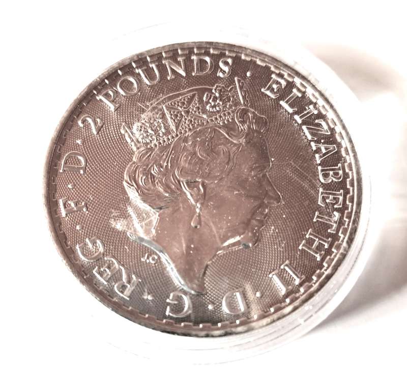 1 OZ  SILVER COIN - 1 oz British Silver Britannia  (IN CAPSULE)