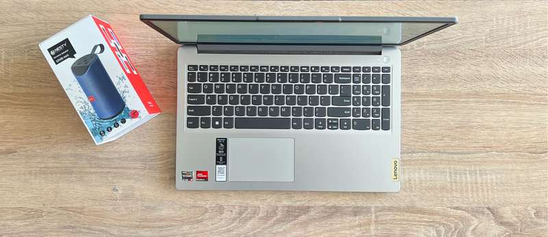 Lenovo Ideapad 1, 15 7 Ultra, AMD RYZEN 5 7000series , with AMD Radeon Graphics