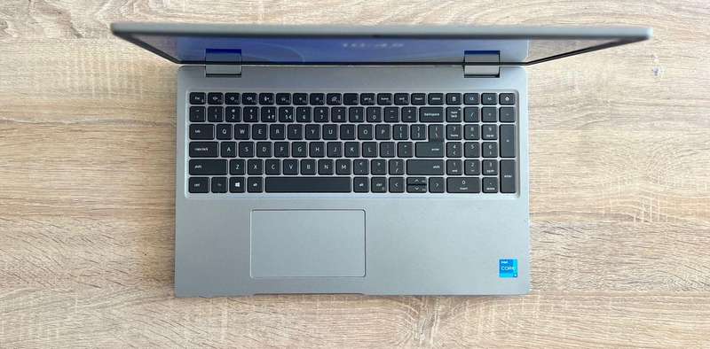 Dell Latitude 5520 , intel Core i5vPro - 1135CPU, 11th Generation