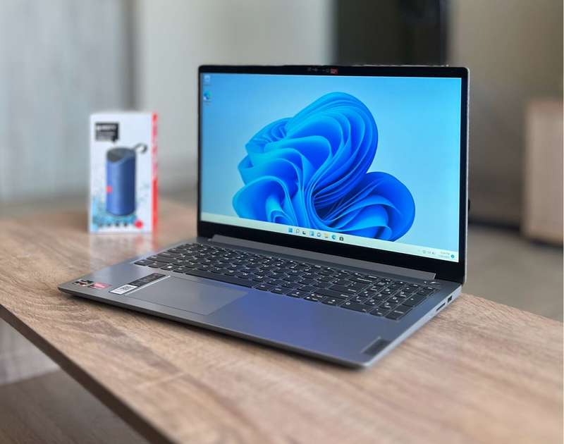 Lenovo Ideapad 1, 15 7 Ultra, AMD RYZEN 5 7000series , with AMD Radeon Graphics