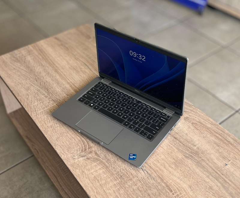 Dell Latitude 5320 , Intel Core i7vPro - 1185G7,  11th Generation