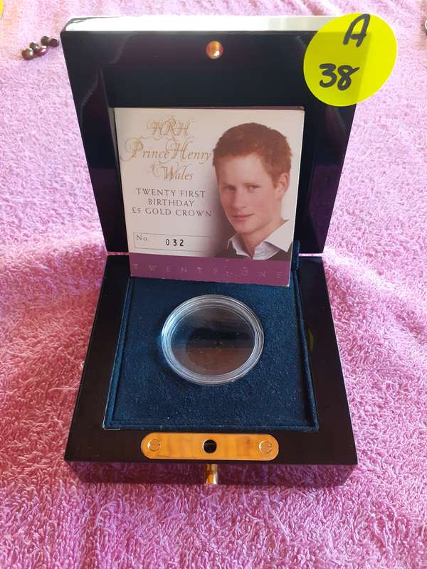 Empty Brown Wooden Coin Holder Box. Prince Harry Twenty First Birthday Gold Crown