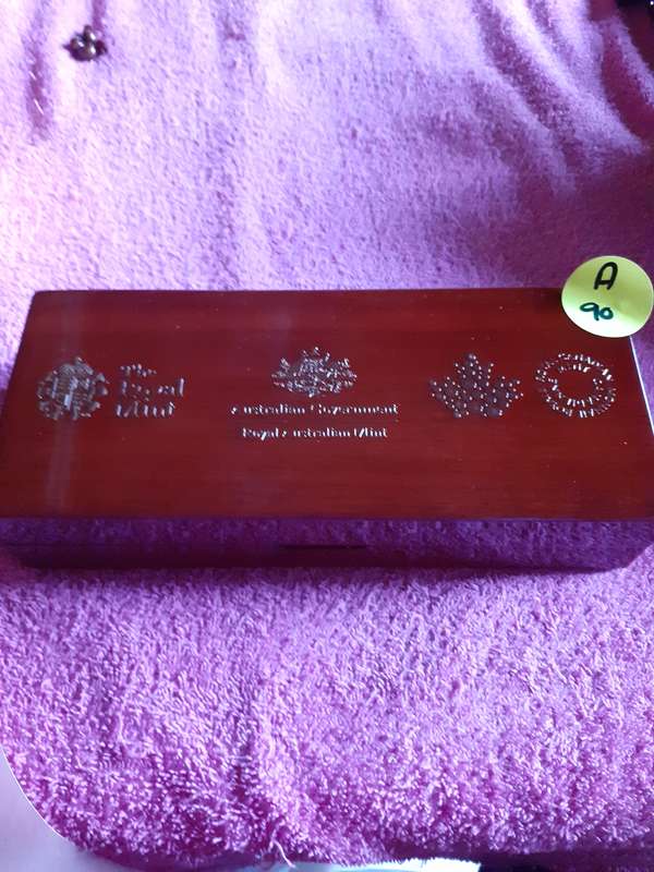 Empty Black Coin Holder Box. The Royal Mint - Australian Goverment Commonwealth 2015