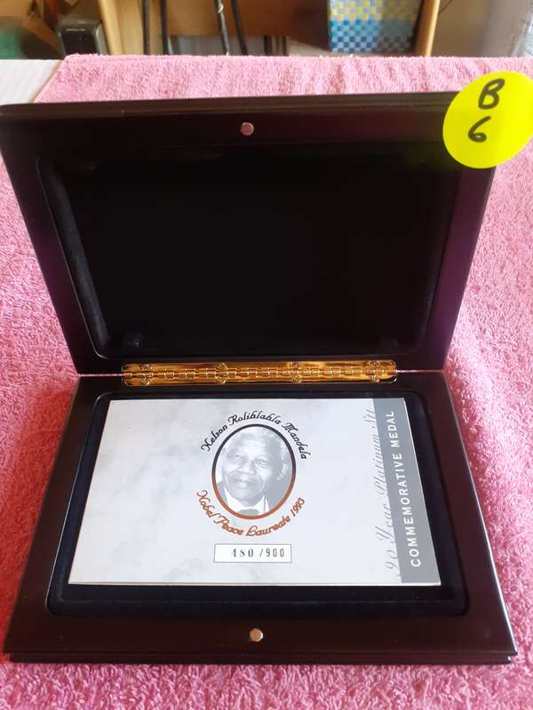 Empty Wooden Coin Holder Box, Platinum Set - Nelson Rolihlahla Mandela 90 Years 2008