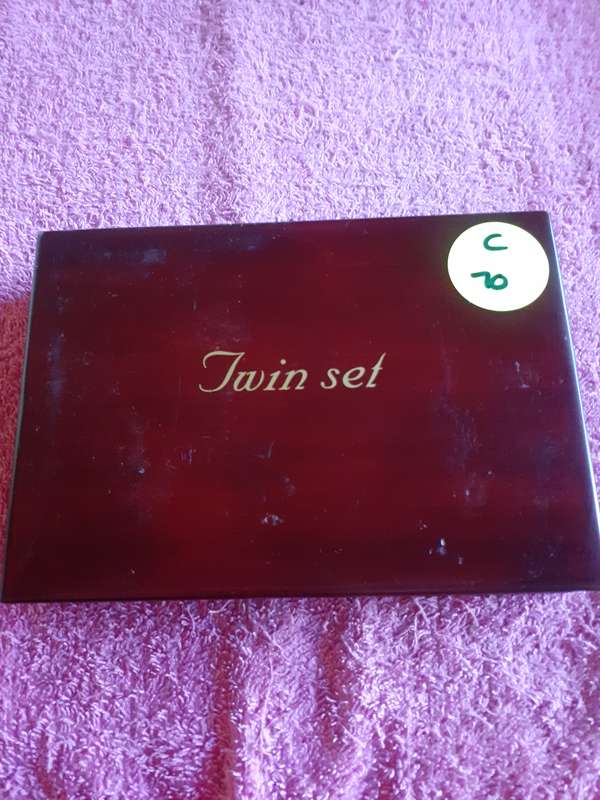 Empty Wooden Coin Holder Box. Twin Set Nelson Mandela - Nobel Peace Laureate 1993