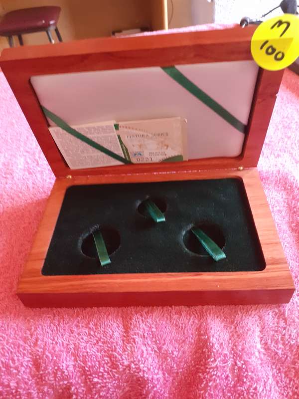 Empty Wooden Coin Holder Box. Rhino Gold Set - Limited Edition - Natura Series