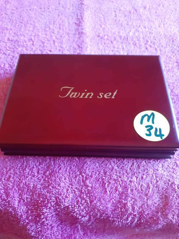 Empty Wooden Coin Holder Box. Nelson Rolihlahla Mandela - Twin Set