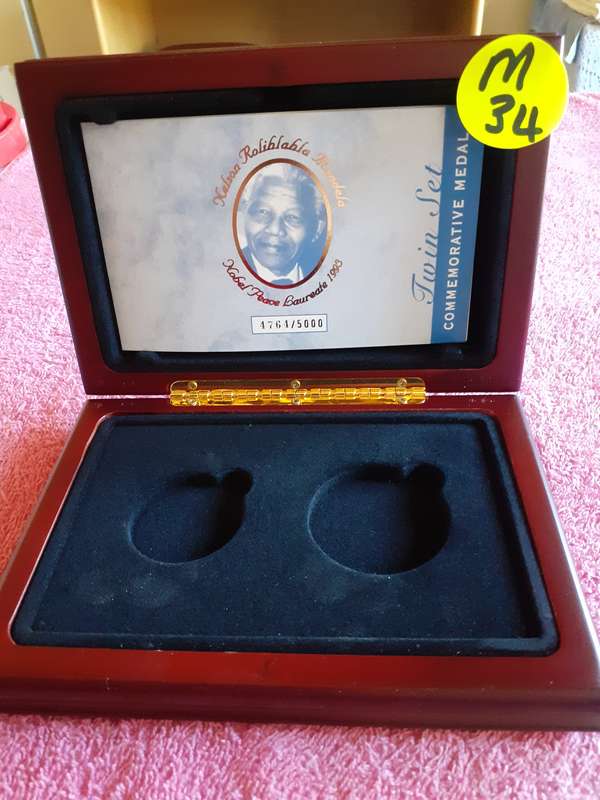 Empty Wooden Coin Holder Box. Nelson Rolihlahla Mandela - Twin Set
