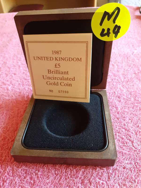 Empty Wooden Coin Holder Box. United Kingdom 1987