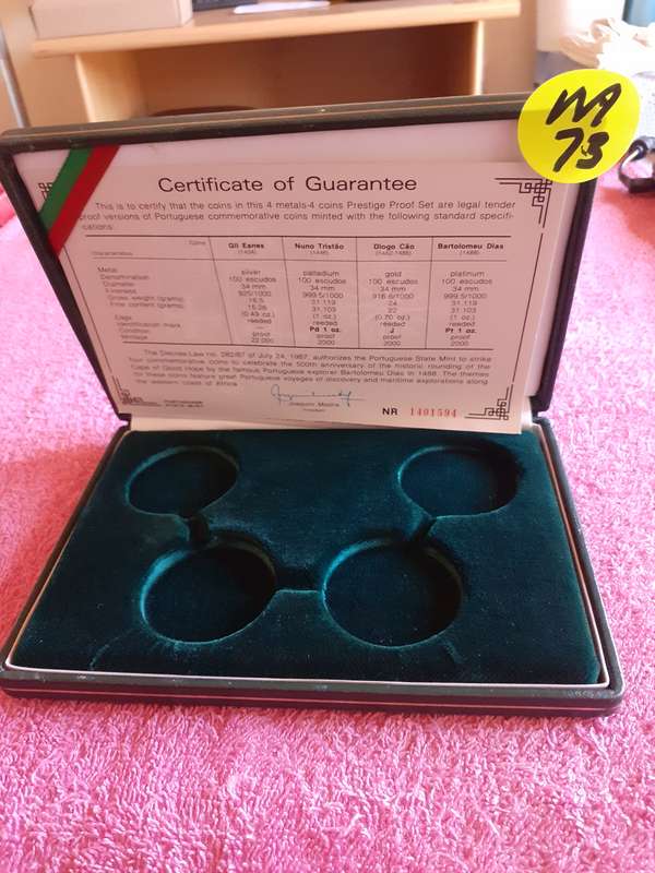 Empty Green Coin Holder Box. Descobrimentos Portugueses 1988 Prestige Proof Set