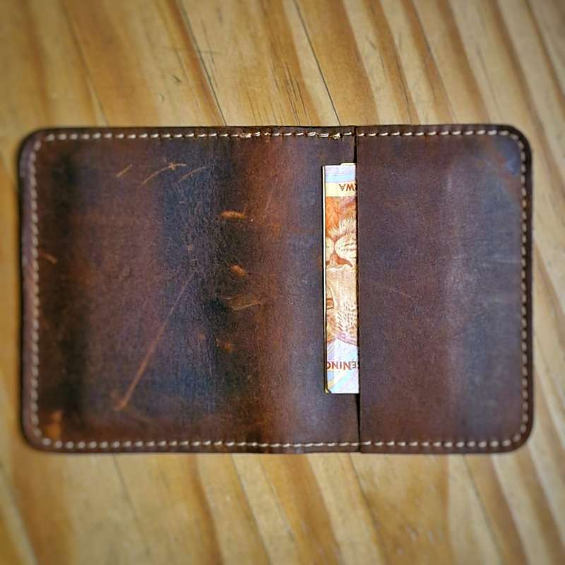 Premium Imported Leather Wallet & Card Holder - Fits Up to 7 Cards and some Cash