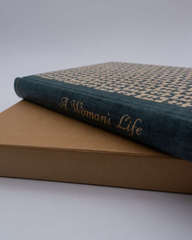 A Woman's Life by Maupassant, Guy De (Une Vie)