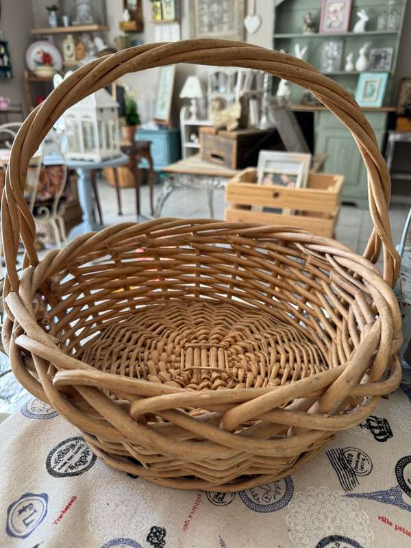 Vintage wicker basket