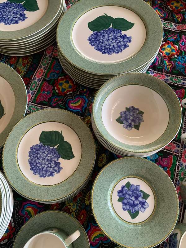 Saint James Complete Crockery Set - Vintage